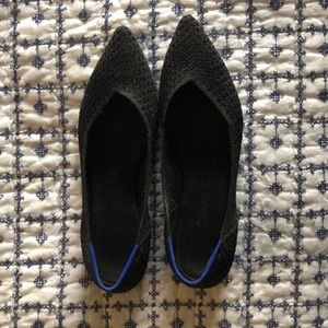 Rothy’s 7.5 Black Honeycomb Points